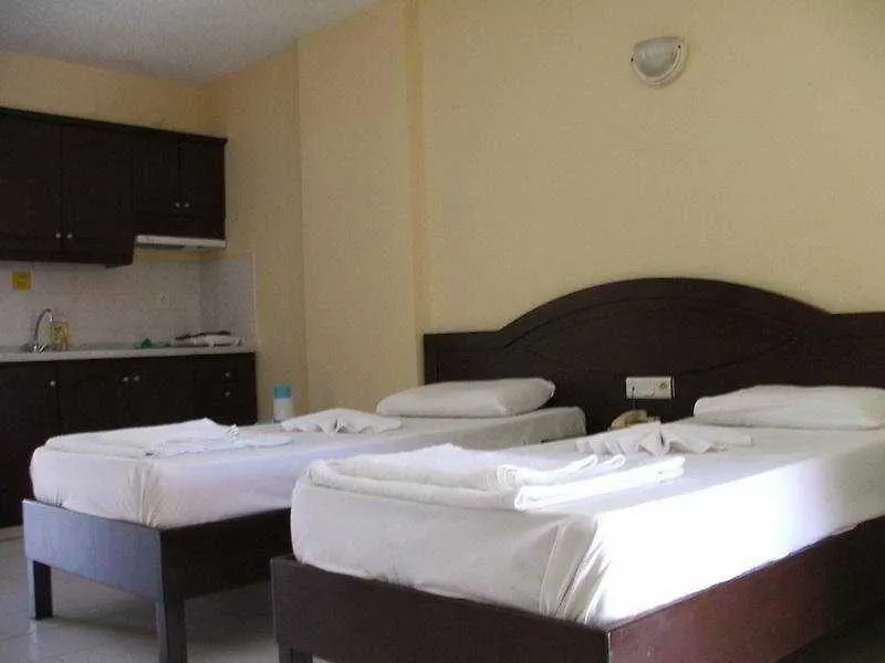 Toksoy Apartments 말마리스